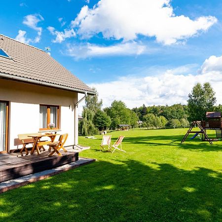 Apartamenty Czerwony Dworek - Duzy Teren Zielony, Plac Zabaw, Miejsce Na Grilla I Staw Z Mozliwoscia Wedkowania, Boisko ミスワコビツェ エクステリア 写真
