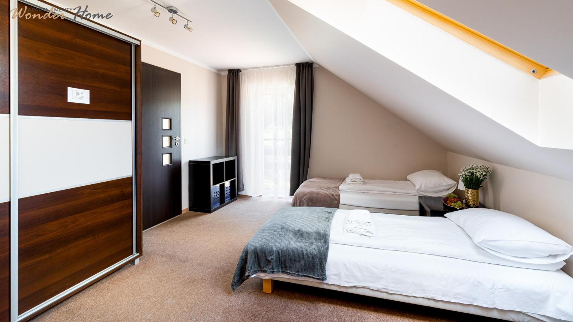 Apartamenty Czerwony Dworek - Duzy Teren Zielony, Plac Zabaw, Miejsce Na Grilla I Staw Z Mozliwoscia Wedkowania, Boisko ミスワコビツェ エクステリア 写真