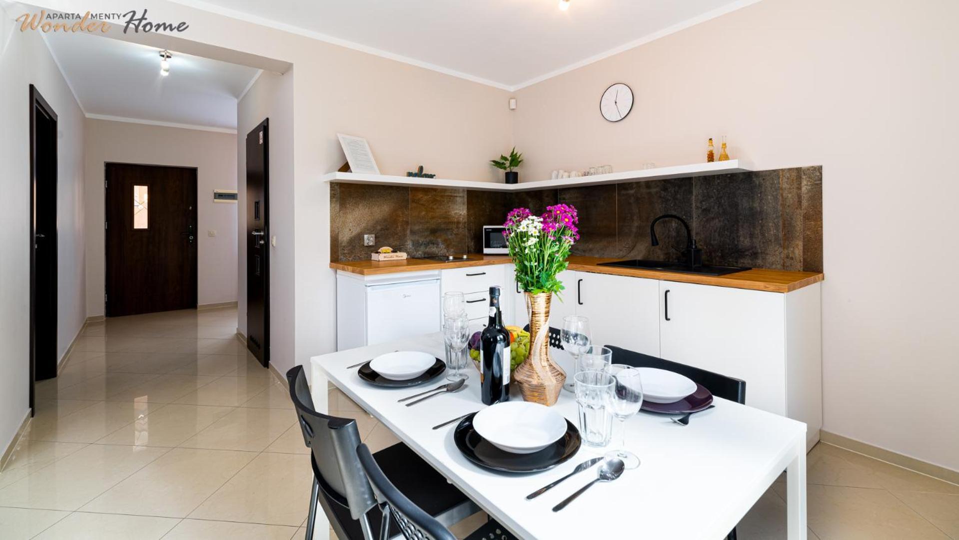 Apartamenty Czerwony Dworek - Duzy Teren Zielony, Plac Zabaw, Miejsce Na Grilla I Staw Z Mozliwoscia Wedkowania, Boisko ミスワコビツェ エクステリア 写真